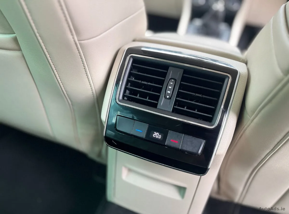 2015 Skoda Superb – photo 18