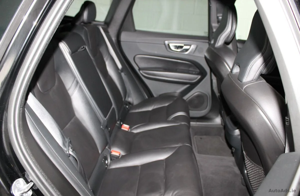 2022 Volvo XC60 – photo 14