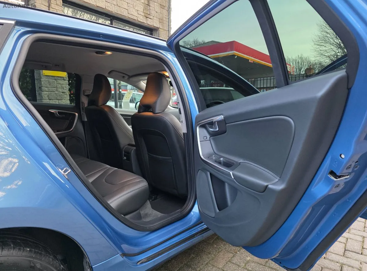 2017 Volvo V60 – photo 19