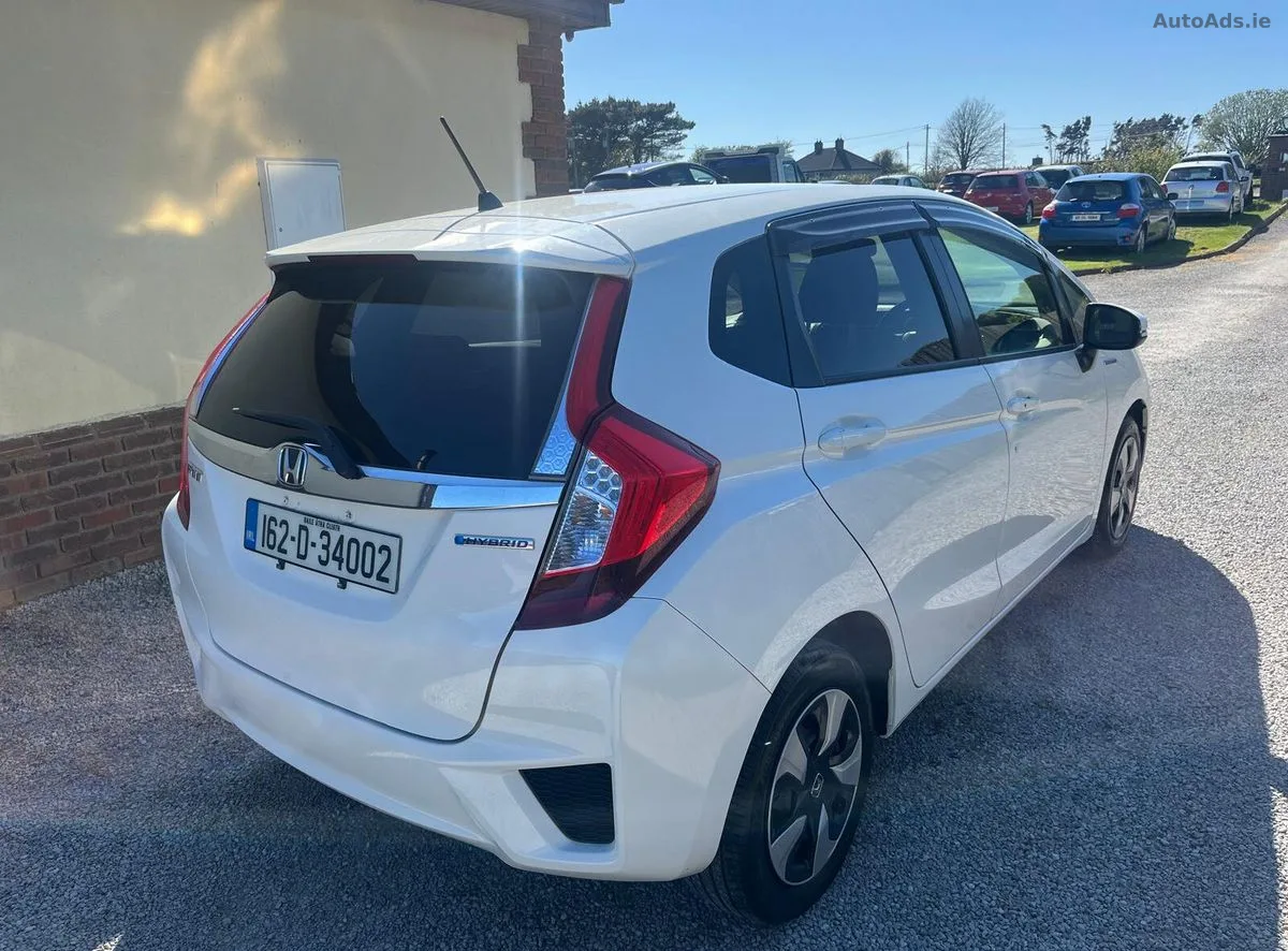 2016 Honda Fit – photo 3