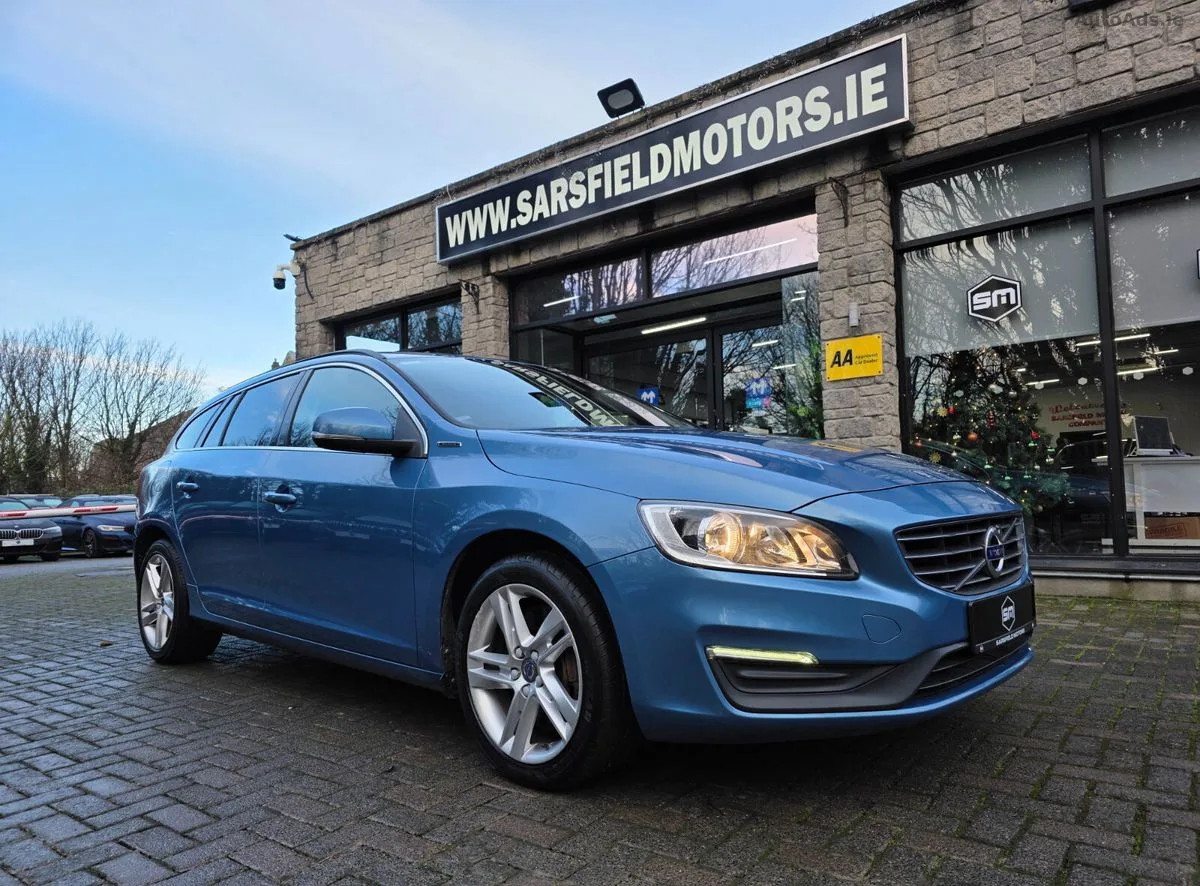 2017 Volvo V60 – photo 1