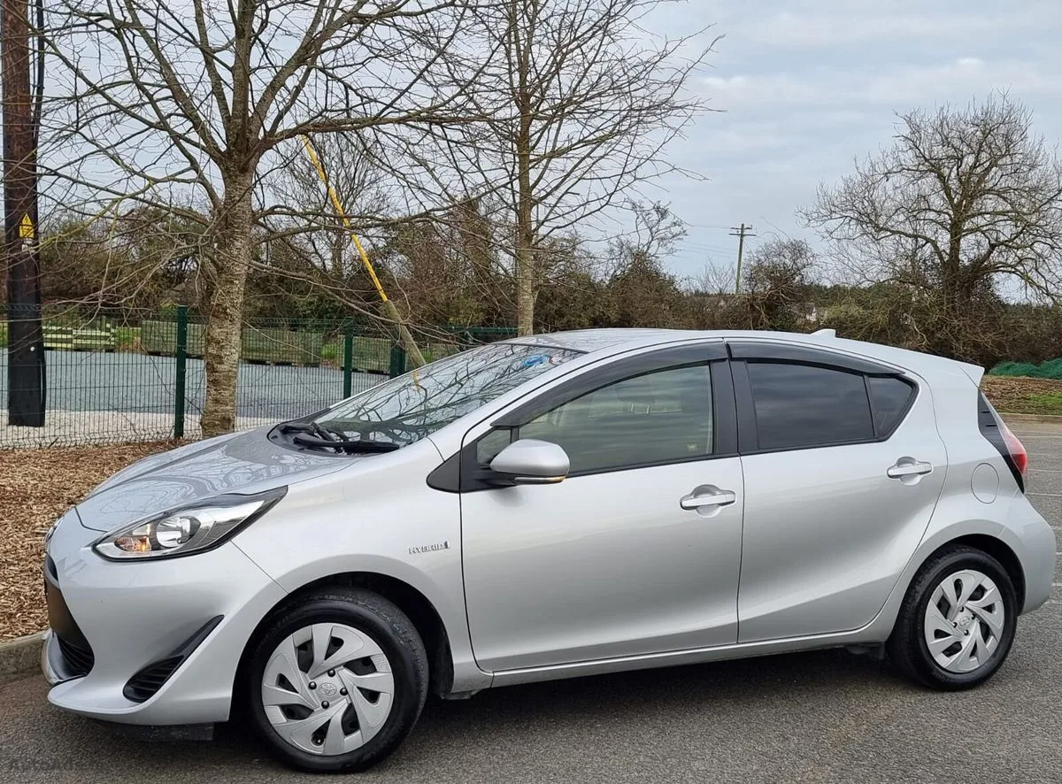 2019 Toyota Aqua – photo 15