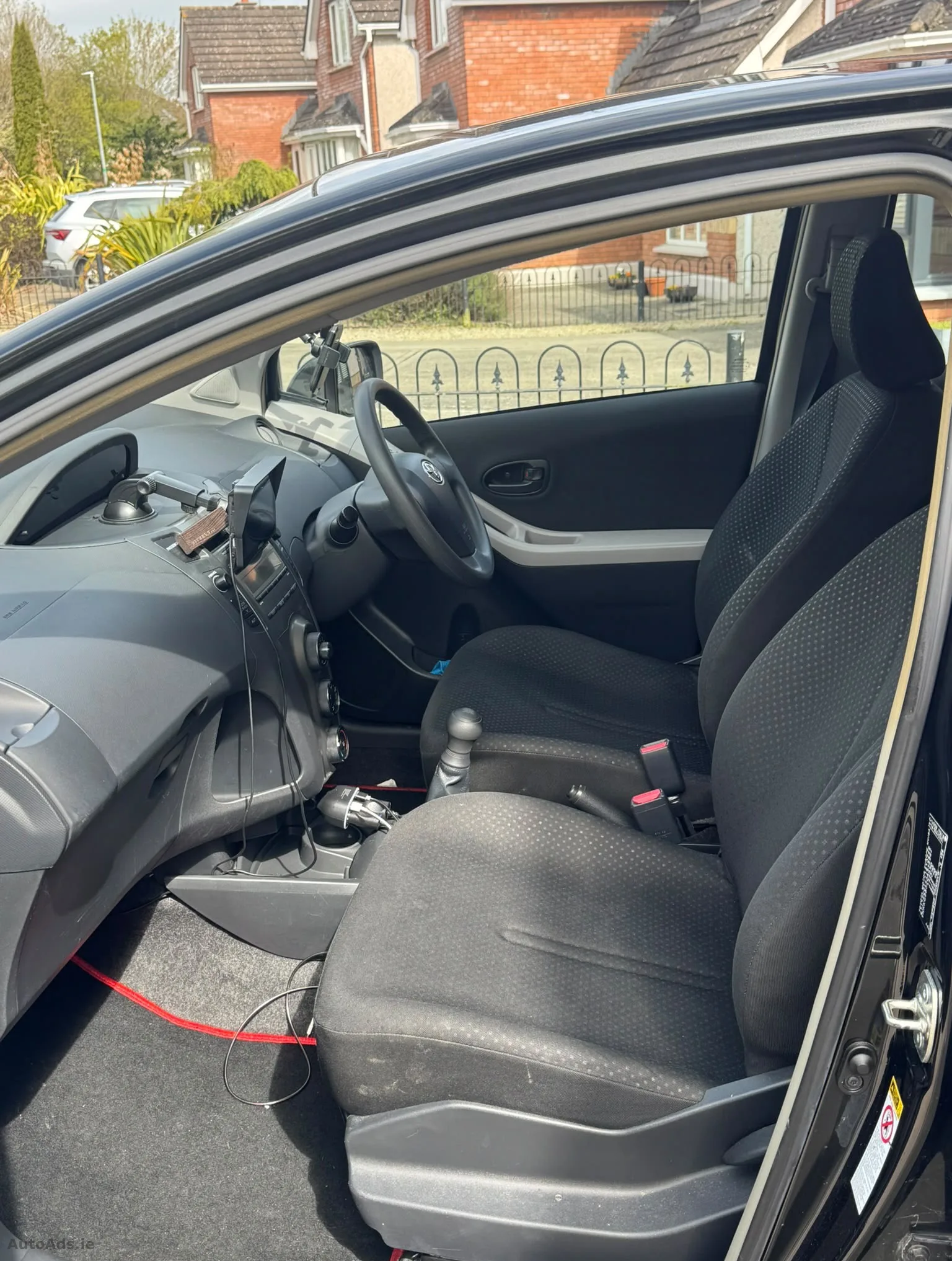 2011 Toyota Yaris – photo 9
