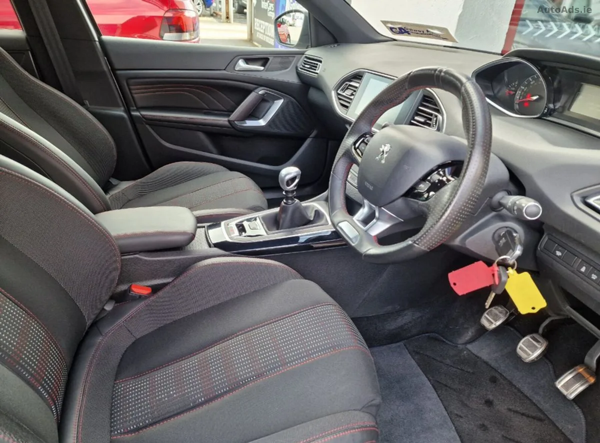 2017 Peugeot 308 – photo 15