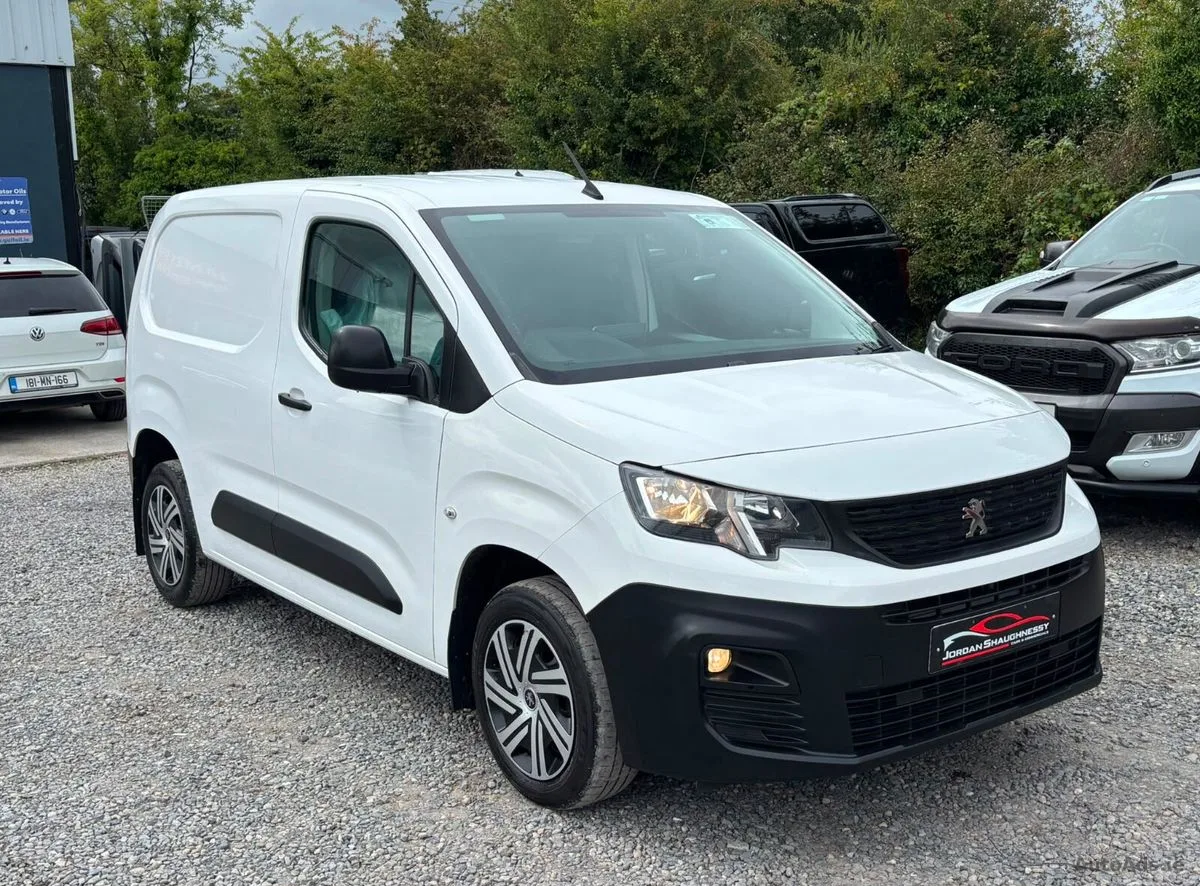2021 Peugeot Partner