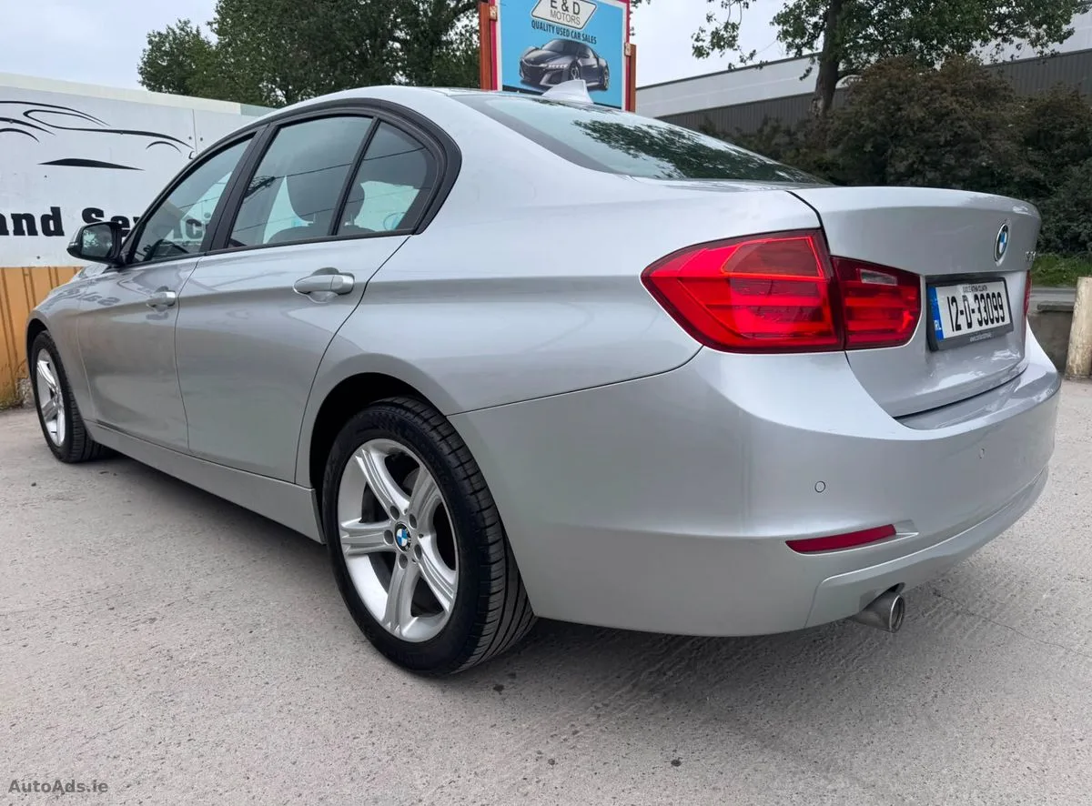 2012 BMW 3-Series – photo 15