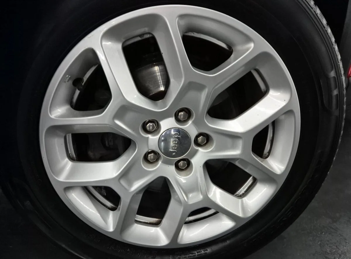 2016 Jeep Renegade – photo 13
