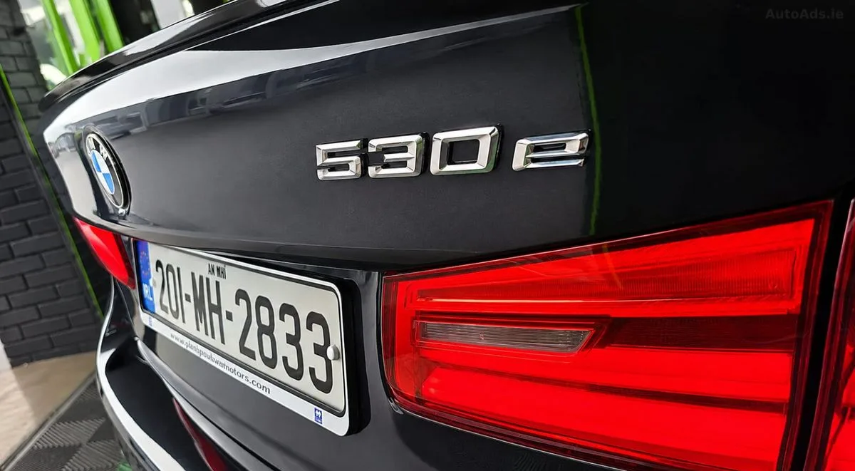 2020 BMW 5-Series – photo 12