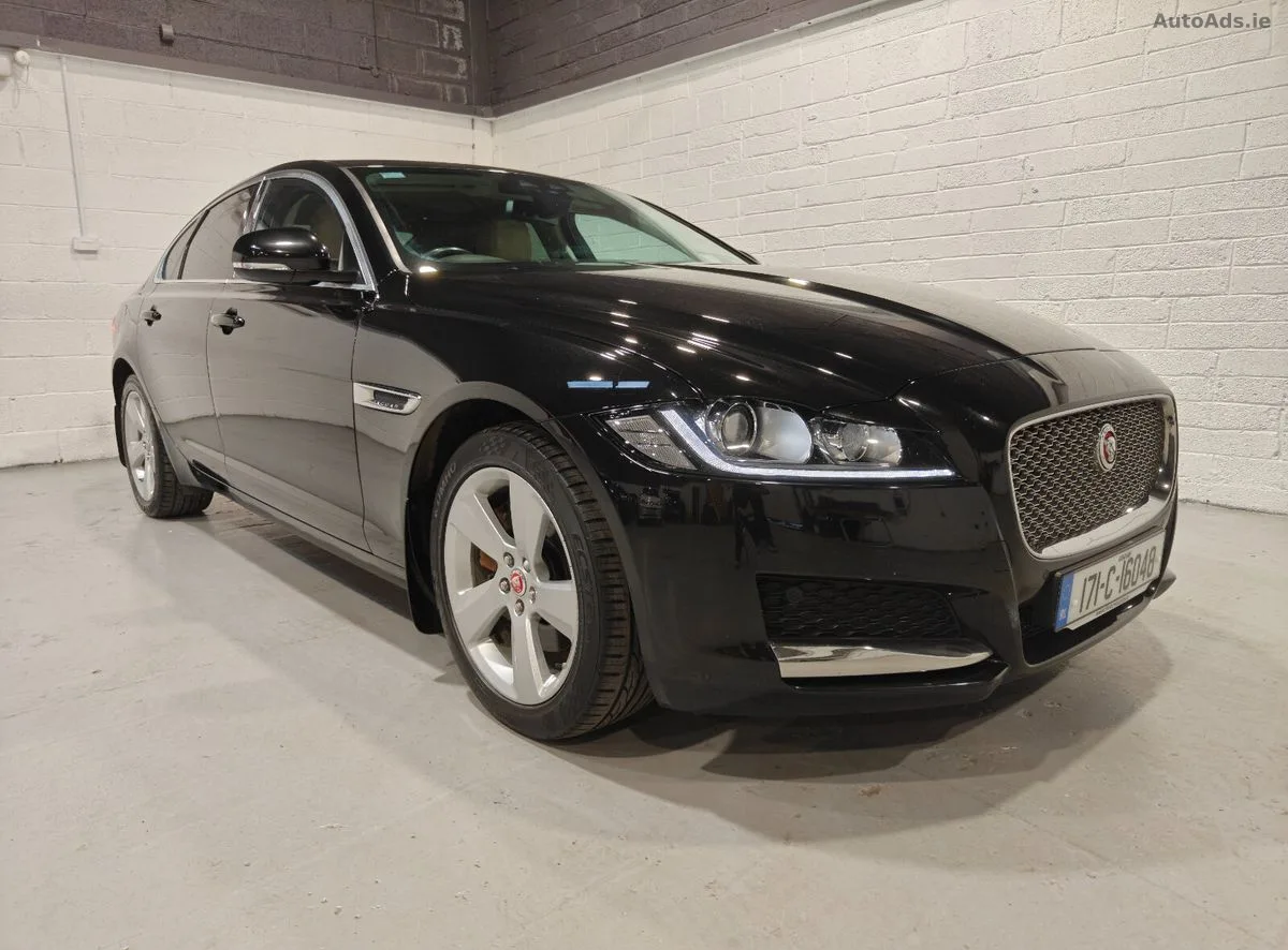 2017 Jaguar XF