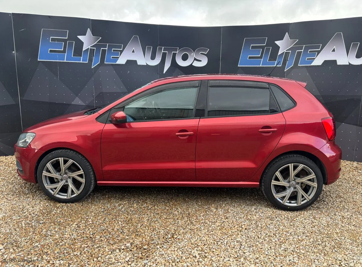 2015 Volkswagen Polo – photo 2