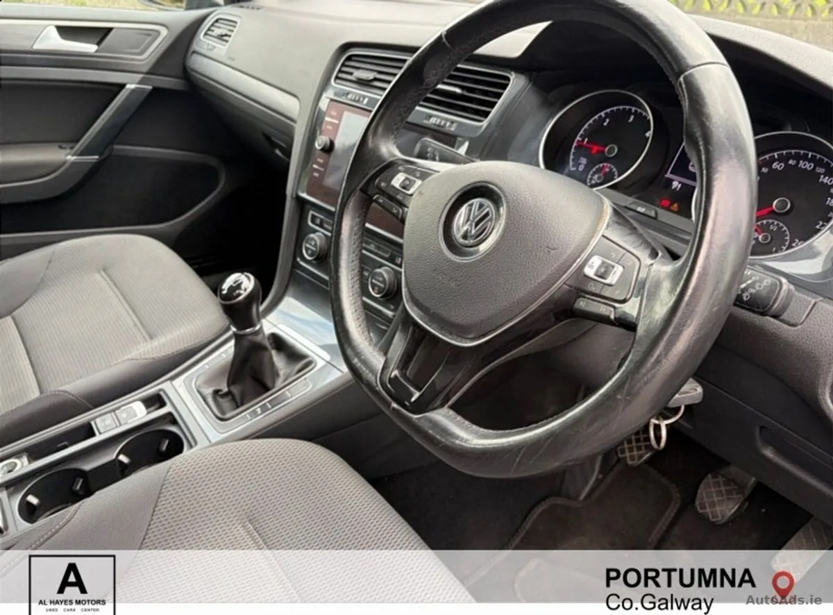 2017 Volkswagen Golf – photo 2