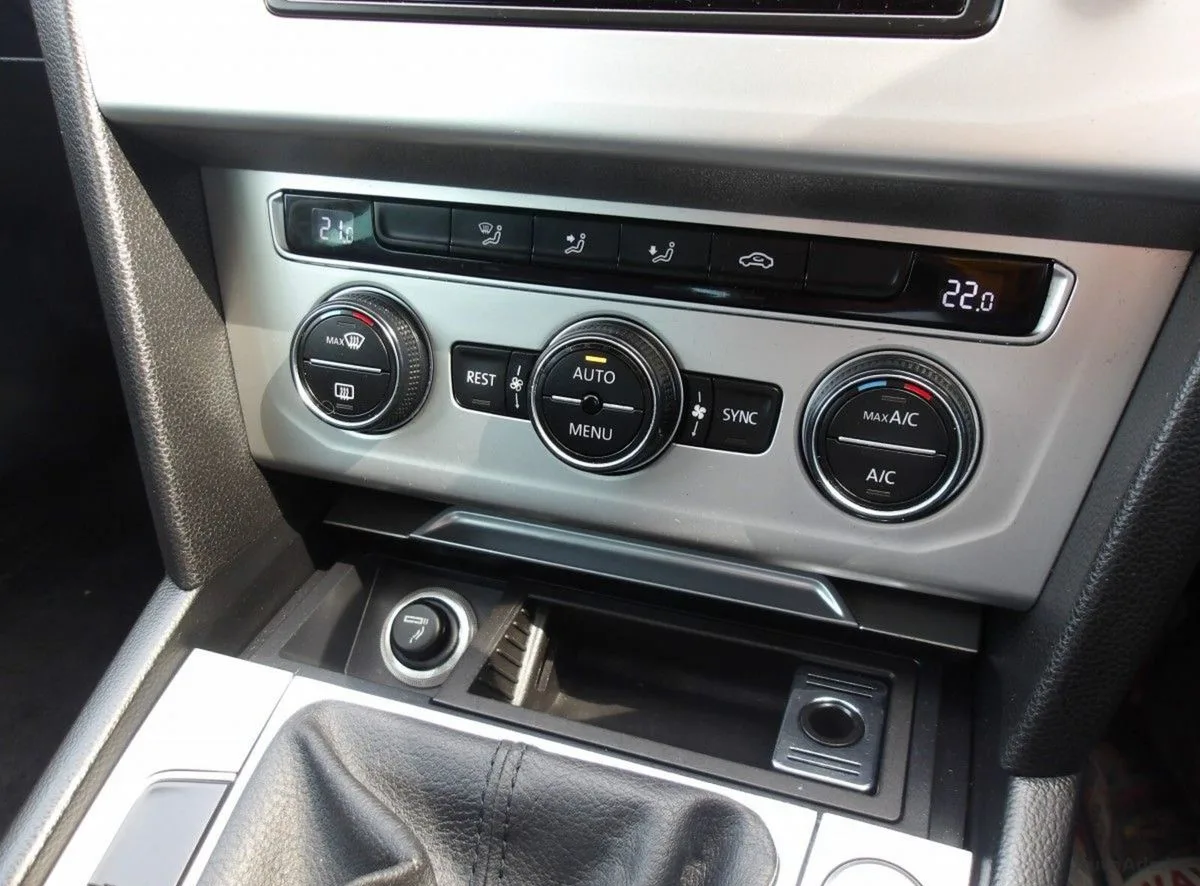 2016 Volkswagen Passat – photo 13
