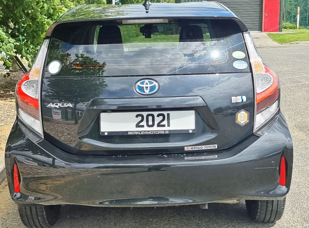 2021 Toyota Aqua – photo 2