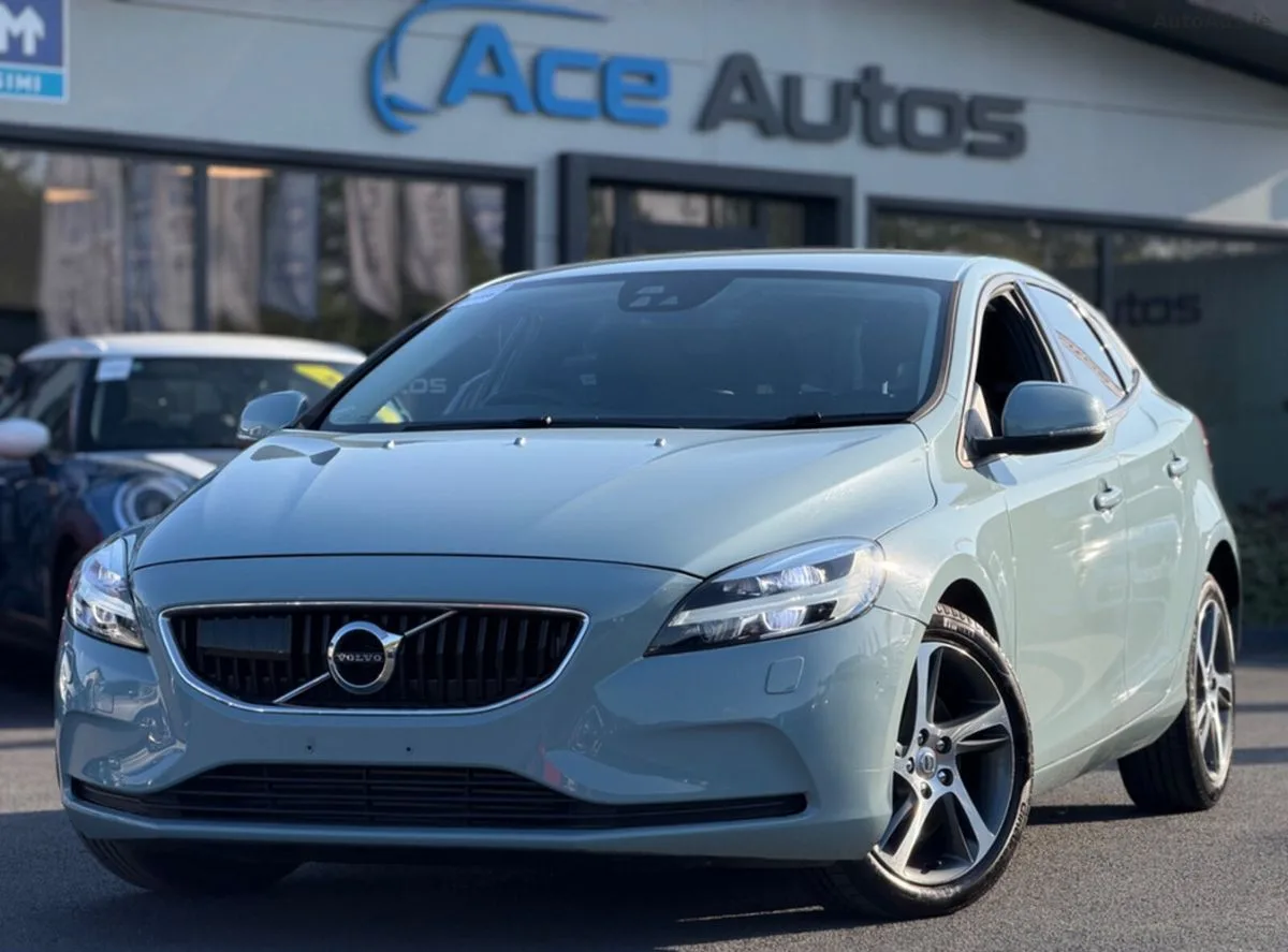 2019 Volvo V40