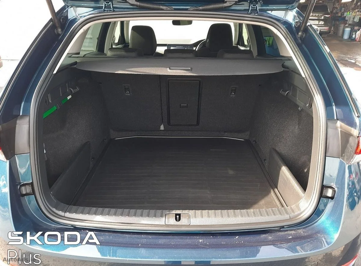 2023 Skoda Octavia – photo 10