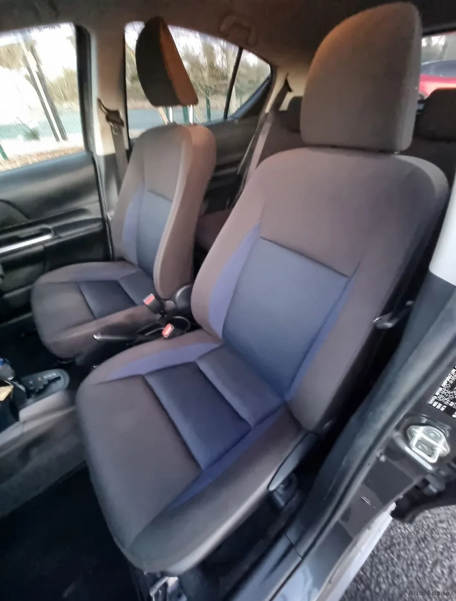 2020 Toyota Aqua – photo 15