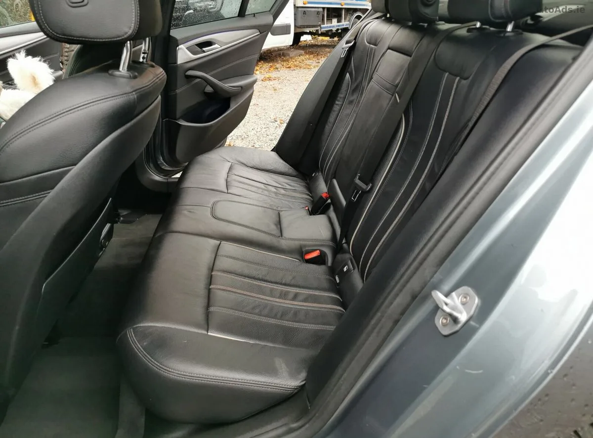 2019 BMW 5-Series – photo 18