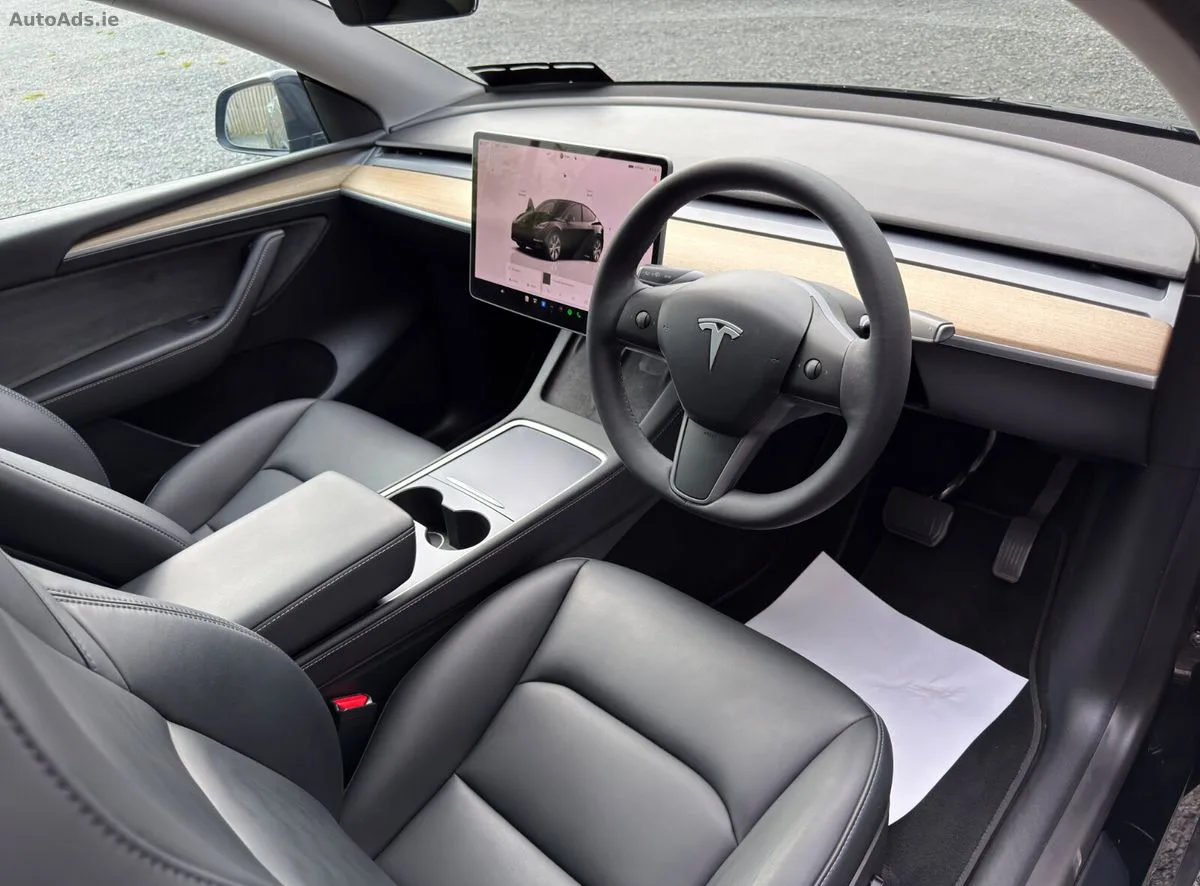 2023 Tesla Model Y – photo 17