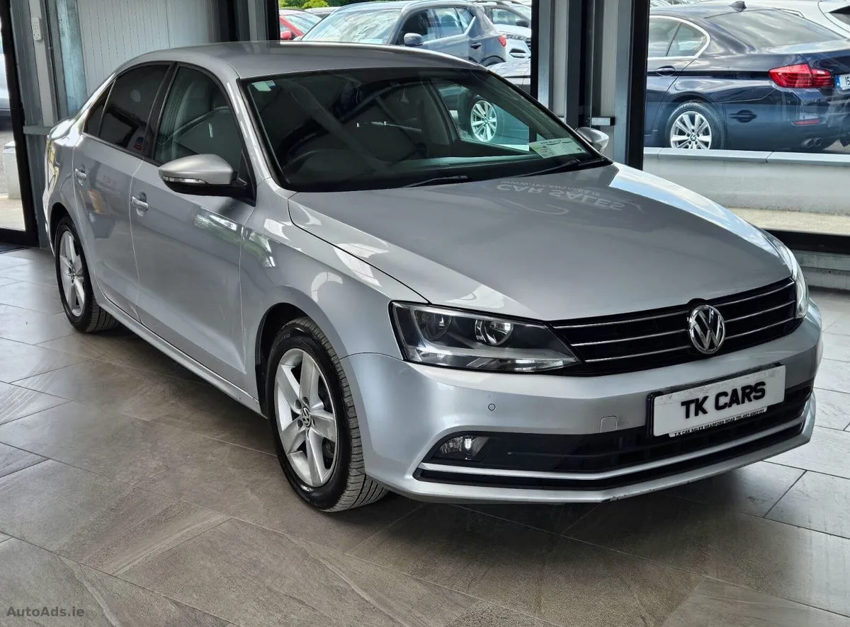 2016 Volkswagen Jetta – photo 1