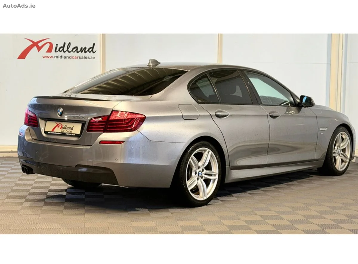 2017 BMW 5-Series – photo 2