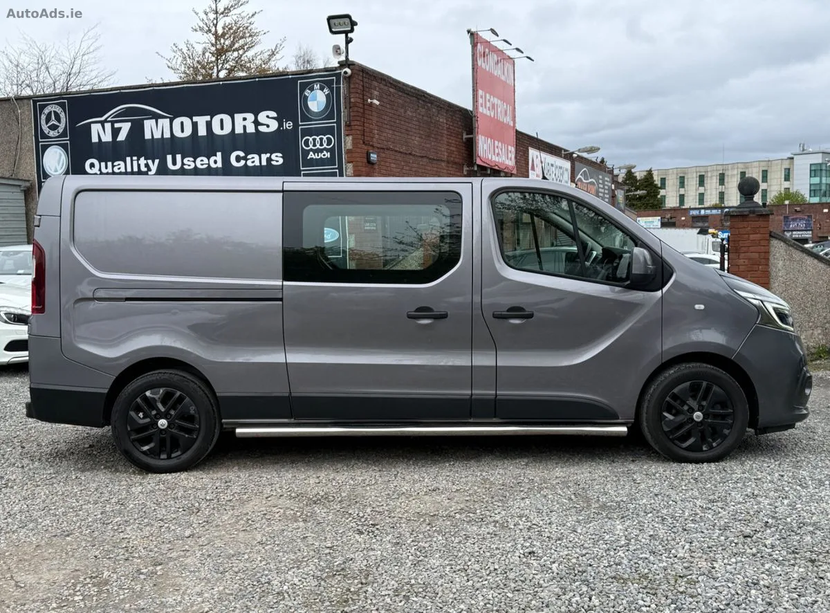 2021 Renault Trafic – photo 2