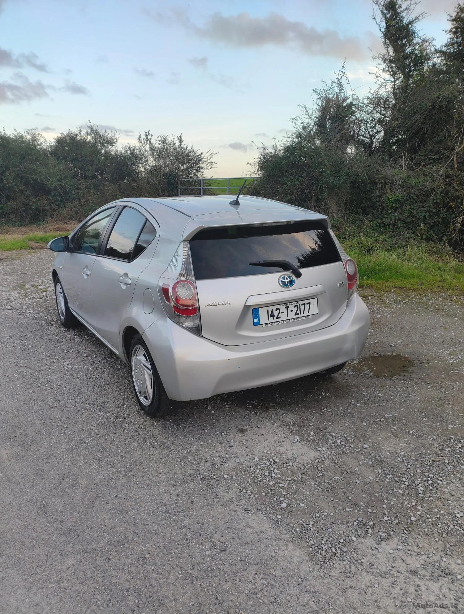 2014 Toyota Aqua – photo 6