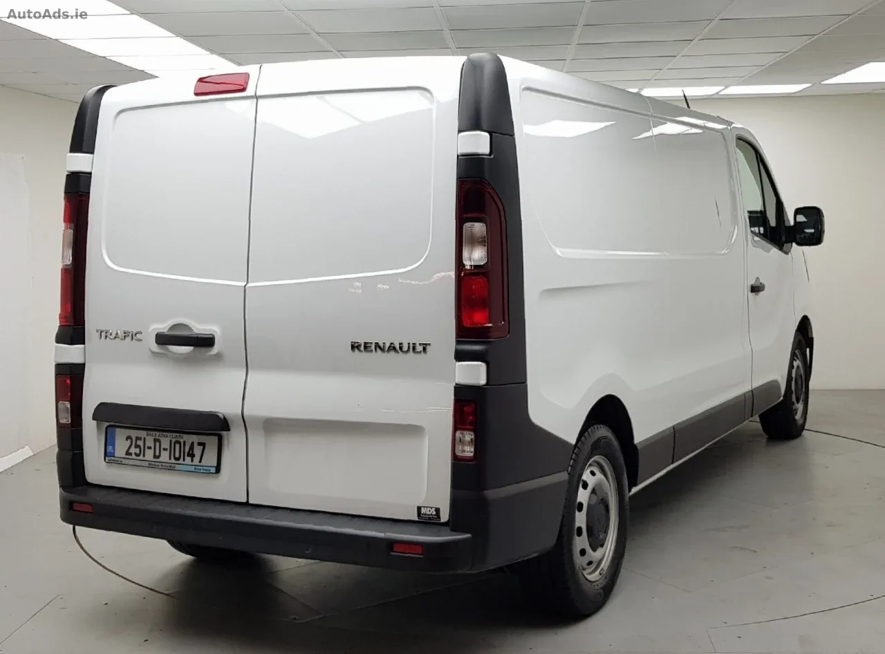 2025 Renault Trafic – photo 2