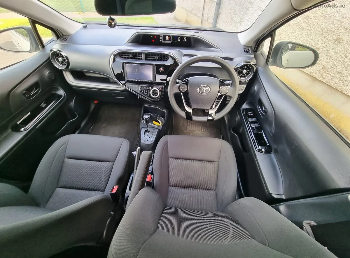 2019 Toyota Aqua – photo 18