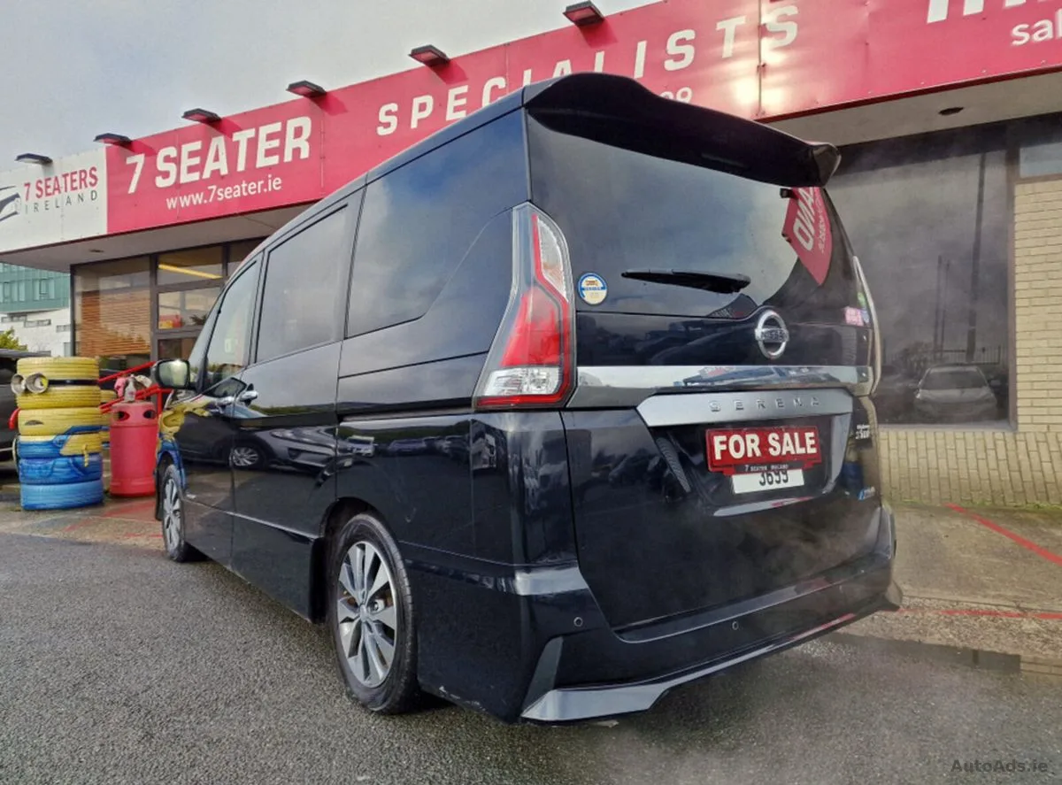 2017 Nissan Serena – photo 5