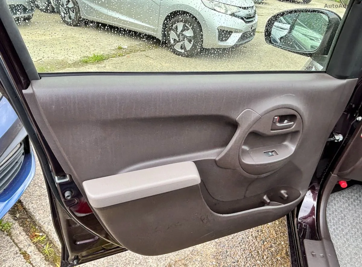 2015 Toyota Passo – photo 7
