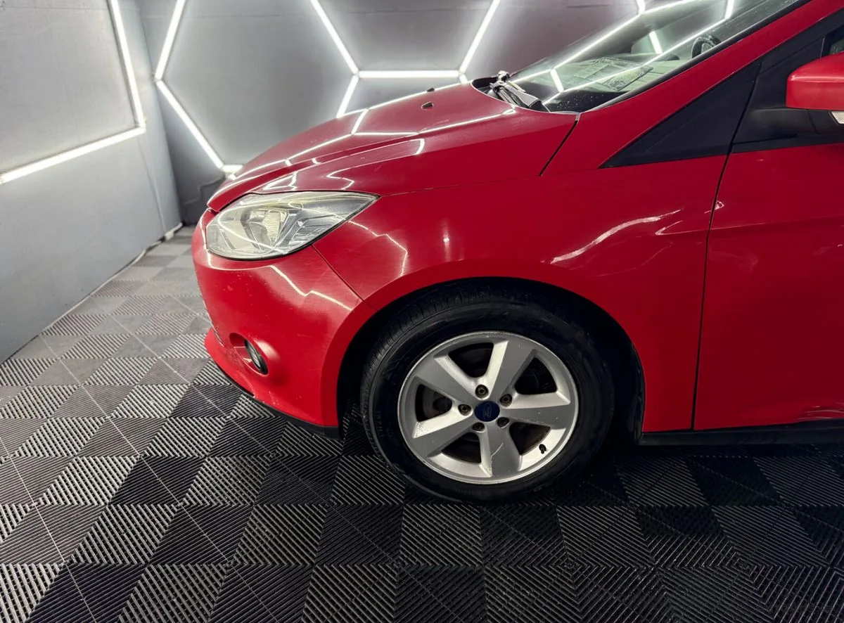 2011 Ford Focus – photo 15