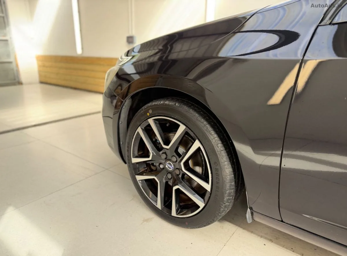 2017 Volvo V60 – photo 8