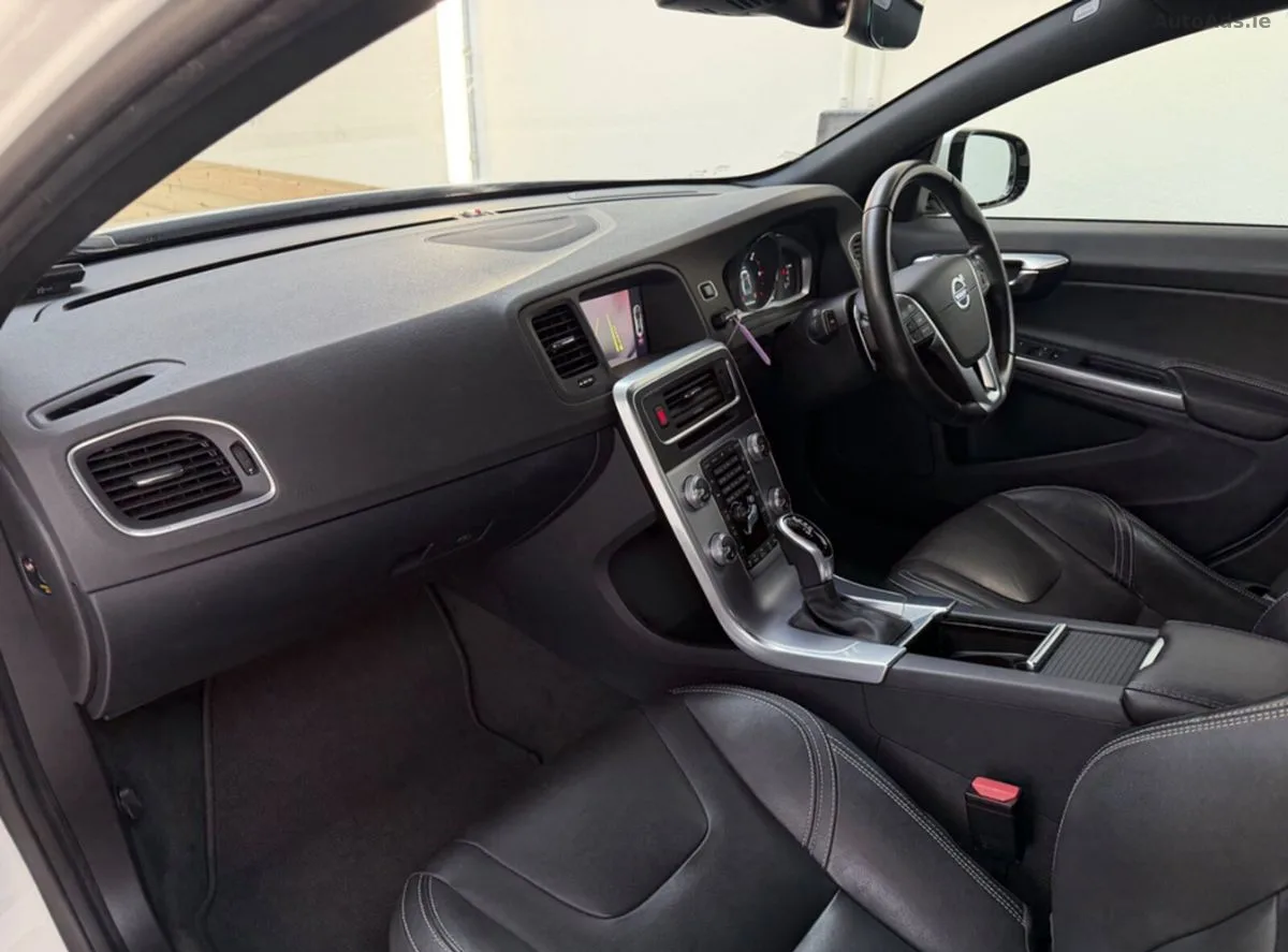 2017 Volvo S60 – photo 20