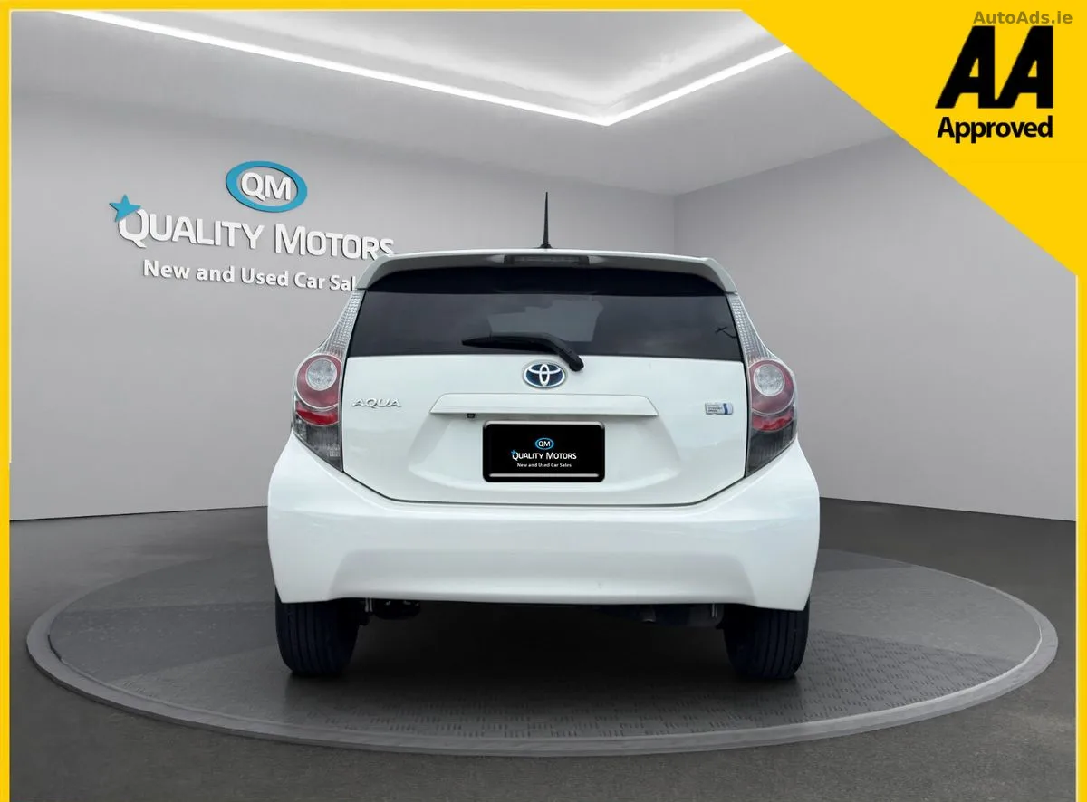 2014 Toyota Aqua – photo 6