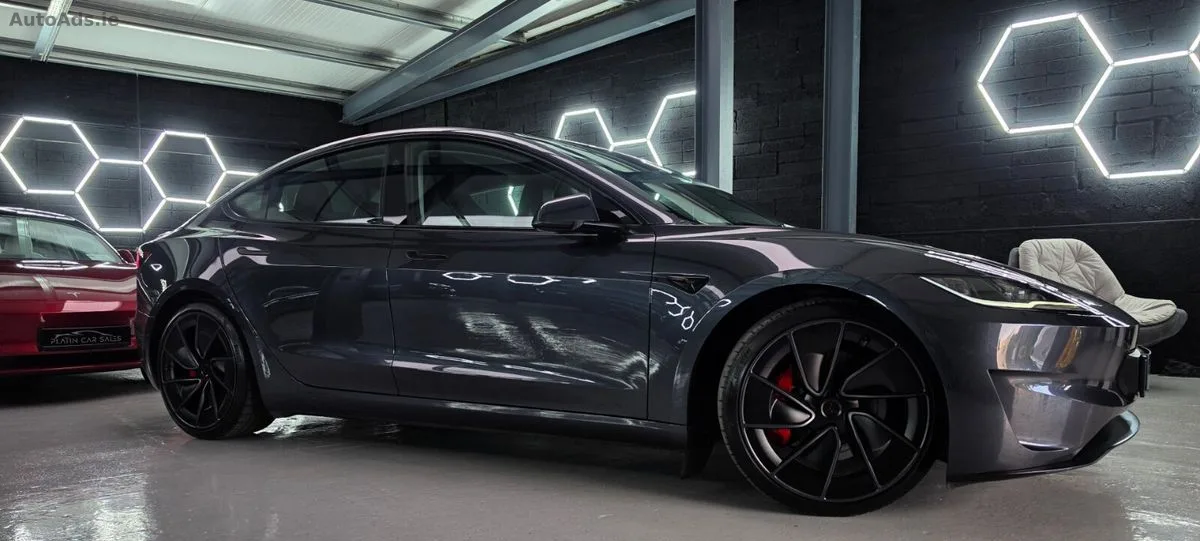 2024 Tesla Model 3 – photo 6
