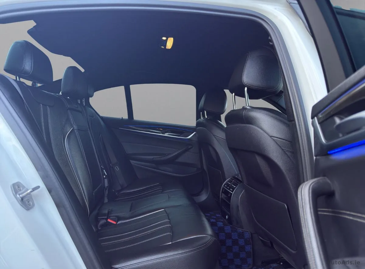 2018 BMW 5-Series – photo 11