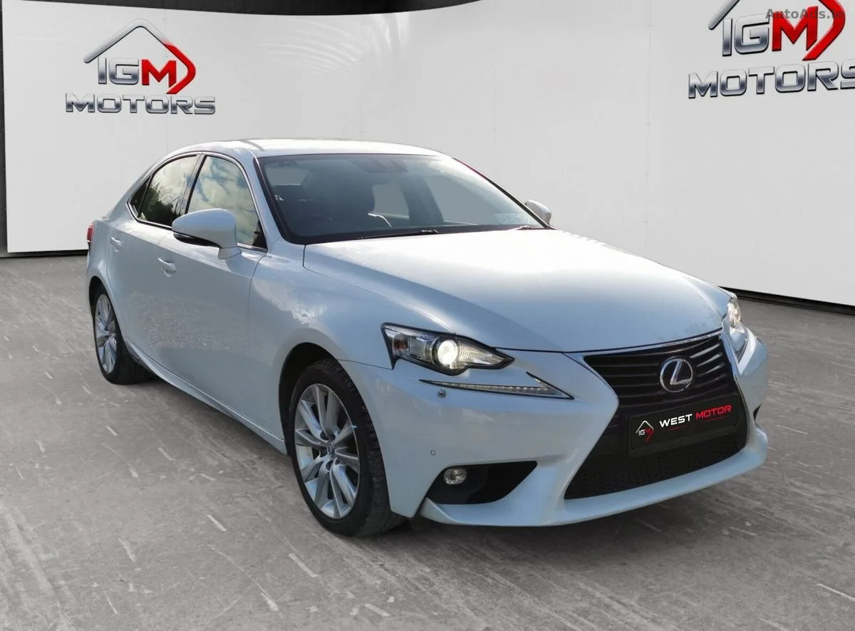 2015 Lexus IS – photo 4