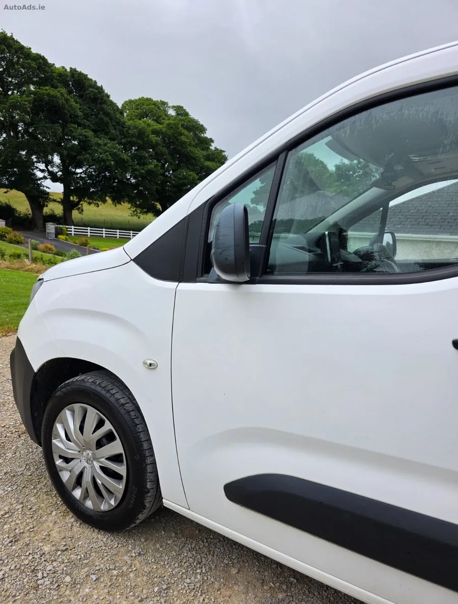 2019 Peugeot Partner – photo 14