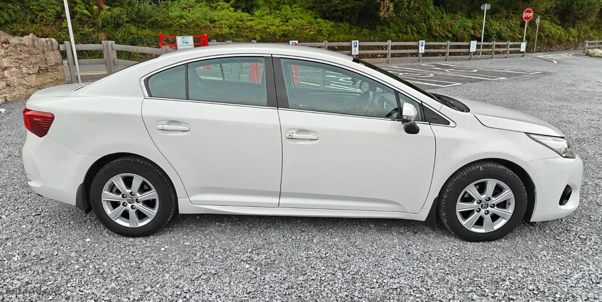 2015 Toyota Avensis – photo 6