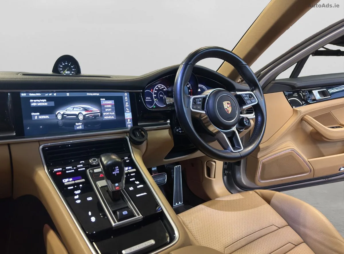 2018 Porsche Panamera – photo 17