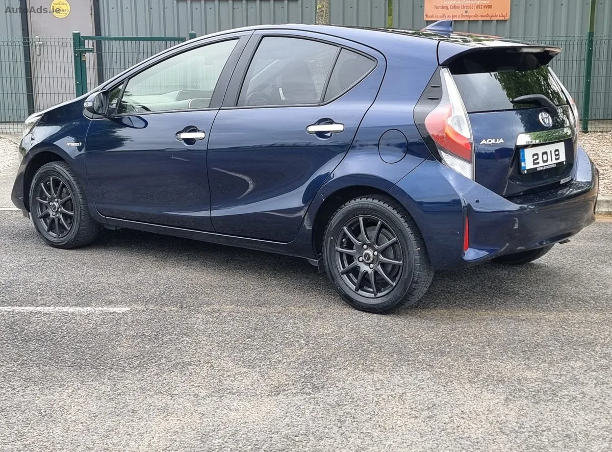 2019 Toyota Aqua – photo 11