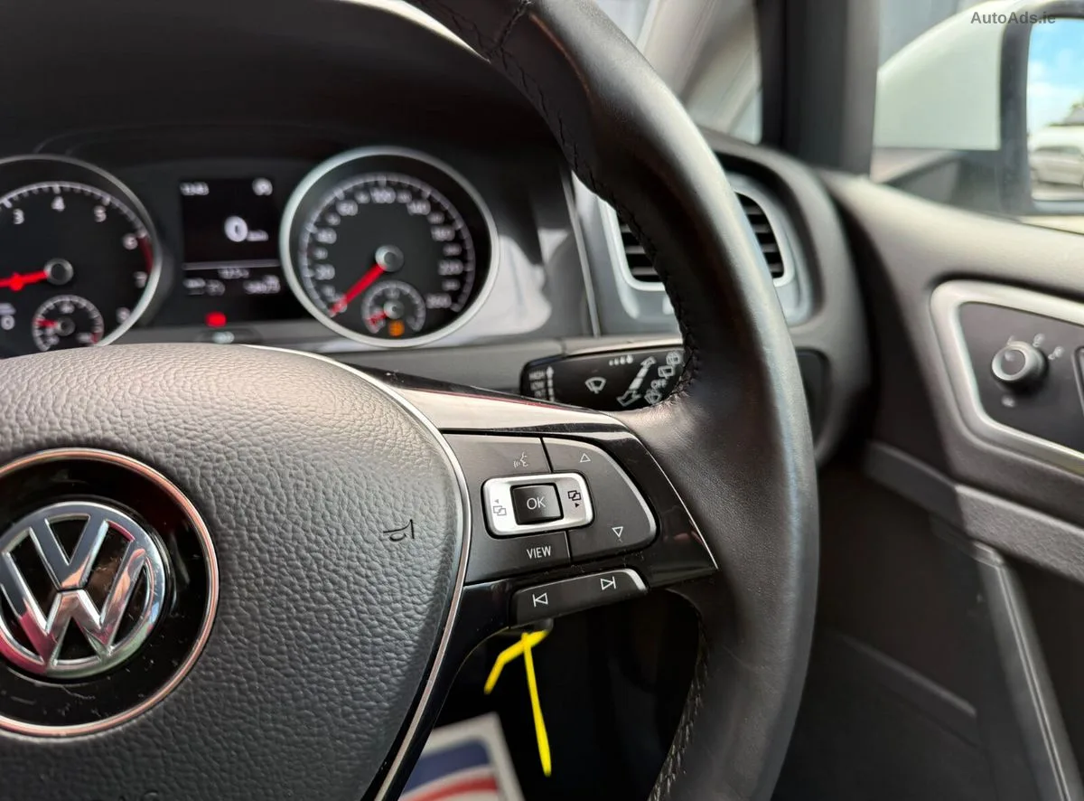 2021 Volkswagen Golf – photo 12