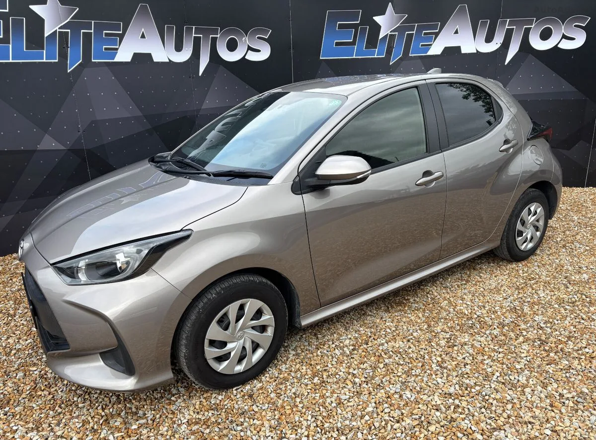 2022 Toyota Yaris – photo 2