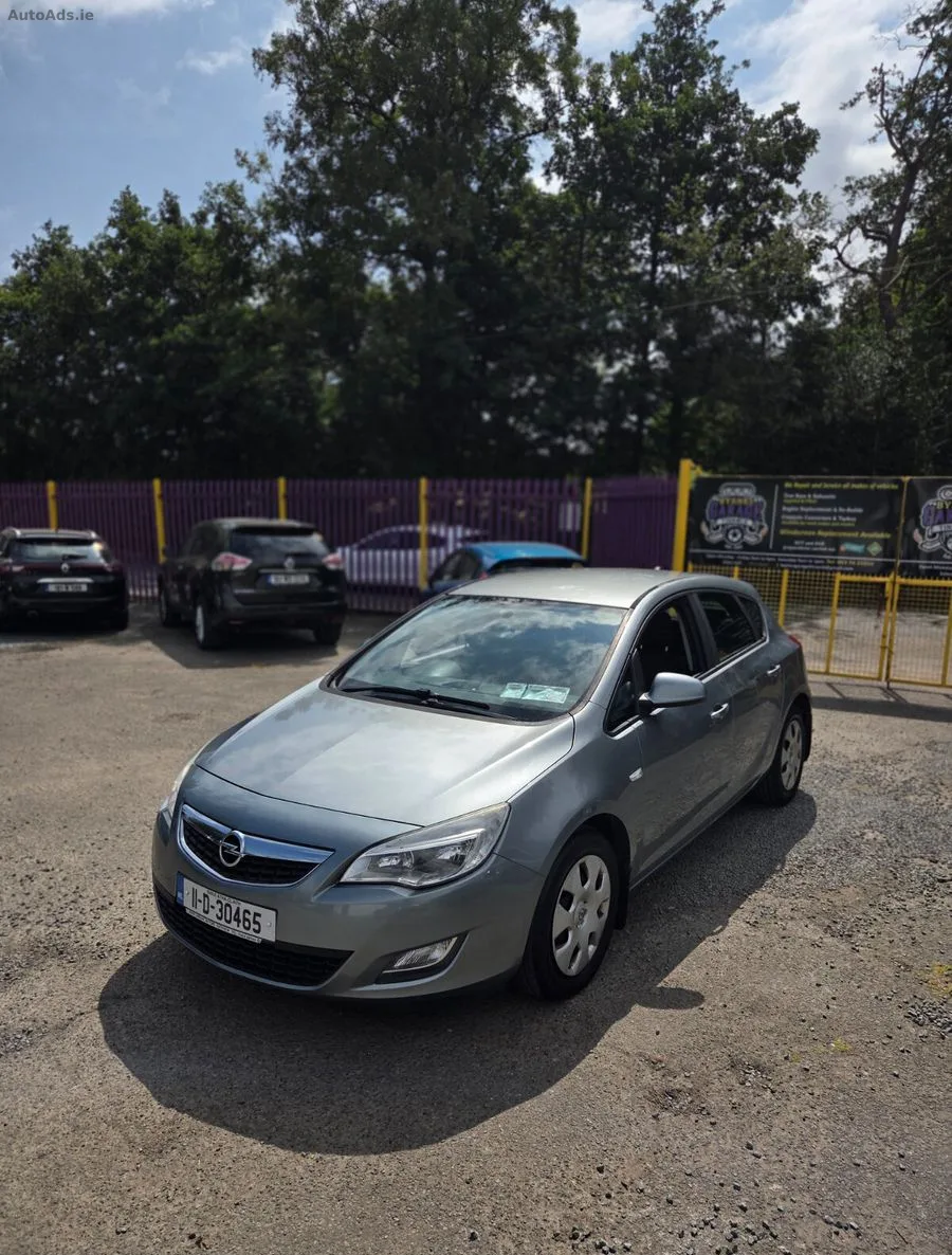 2011 Opel Astra – photo 9