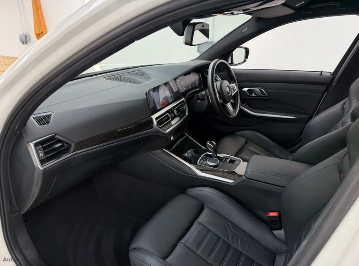 2021 BMW 3-Series – photo 17