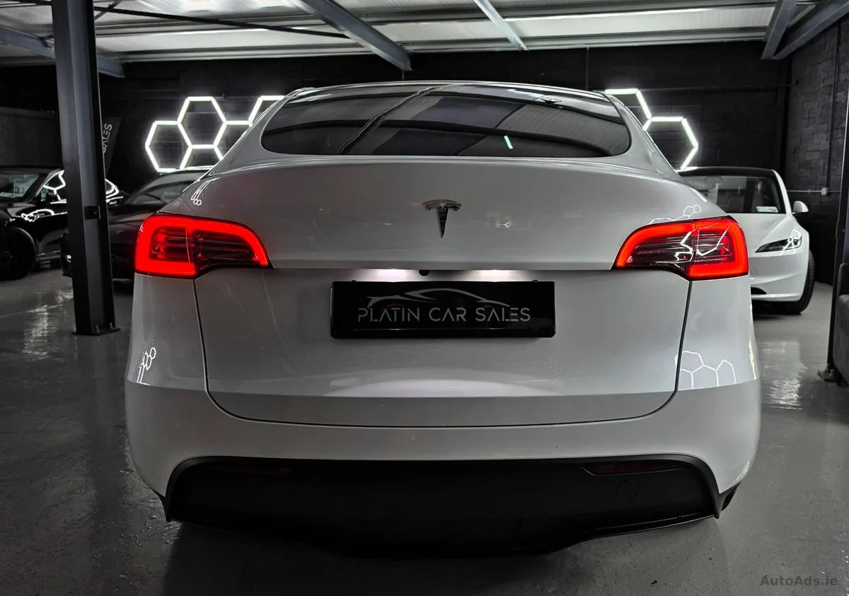 2023 Tesla Model Y – photo 9