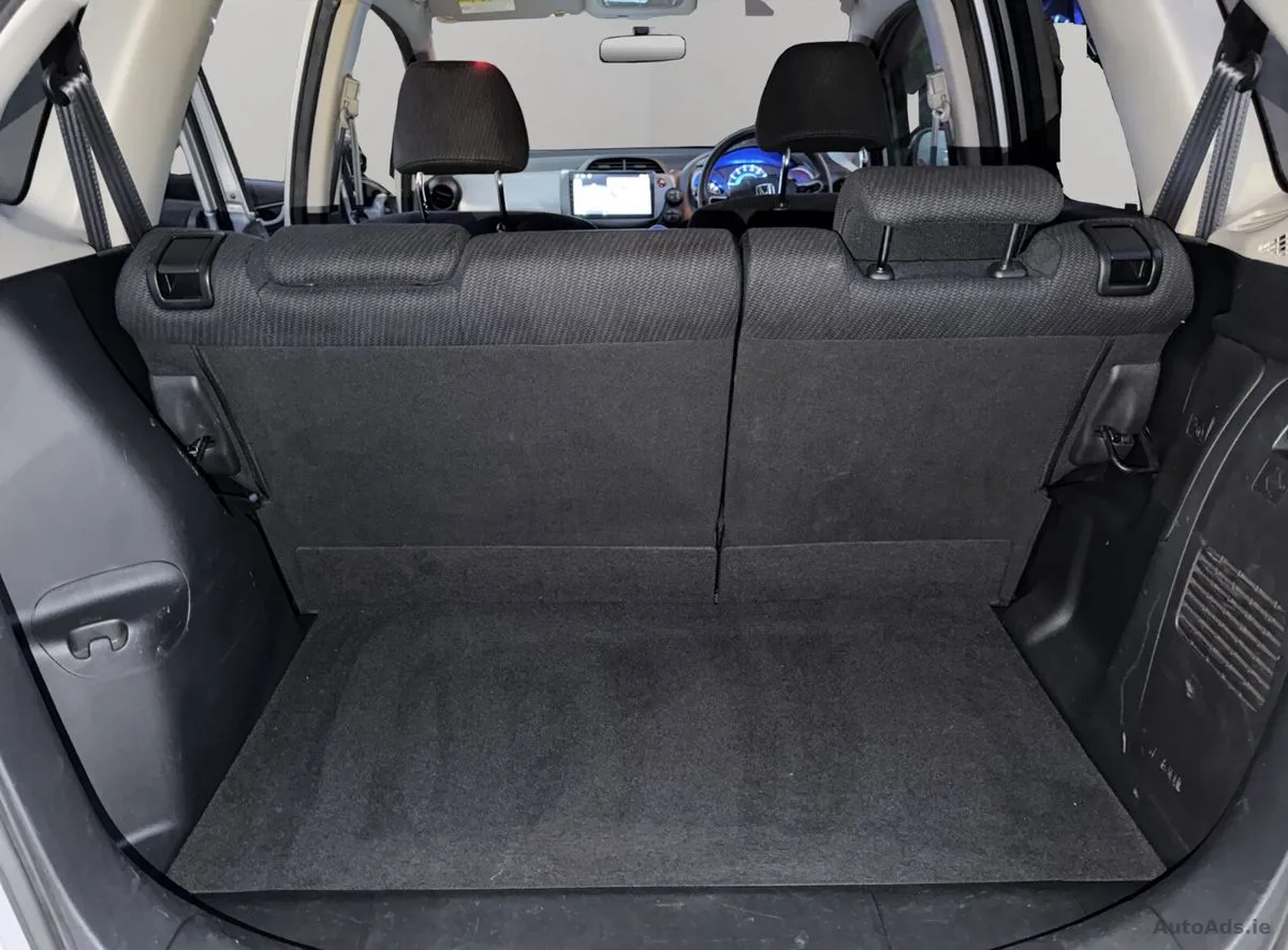 2011 Honda Fit – photo 17