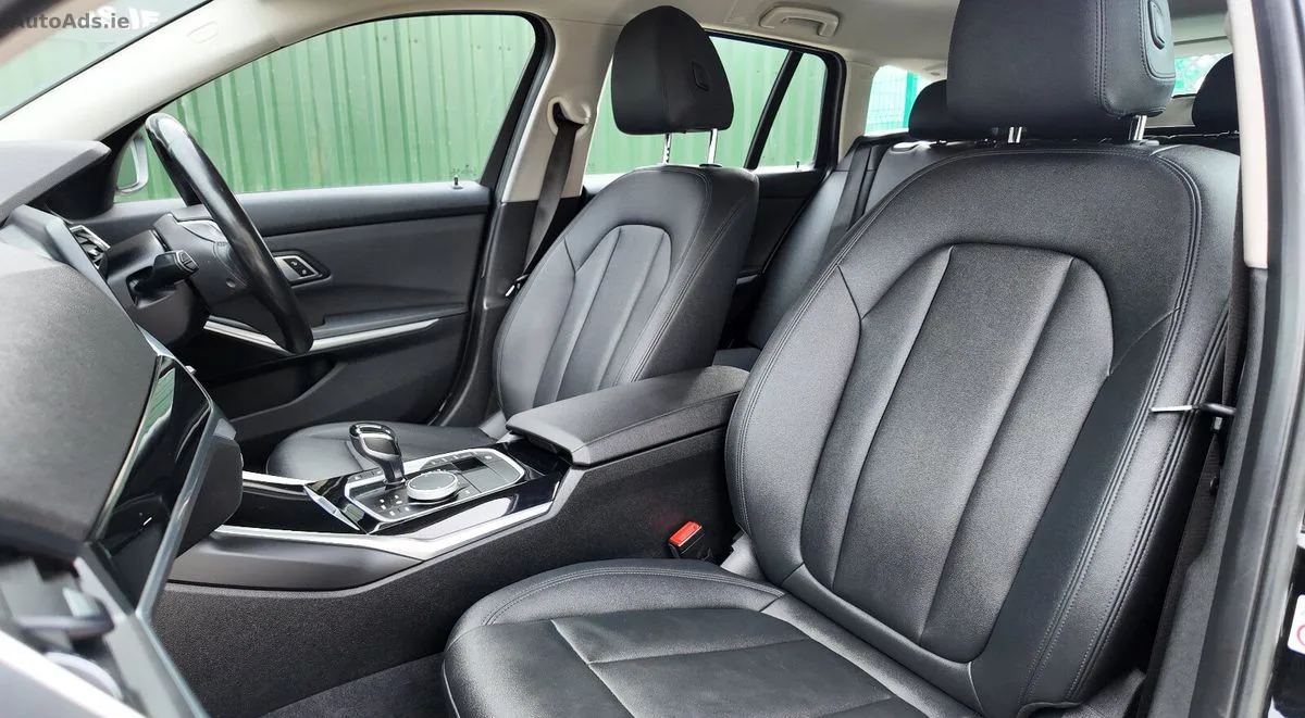 2021 BMW 3-Series – photo 17