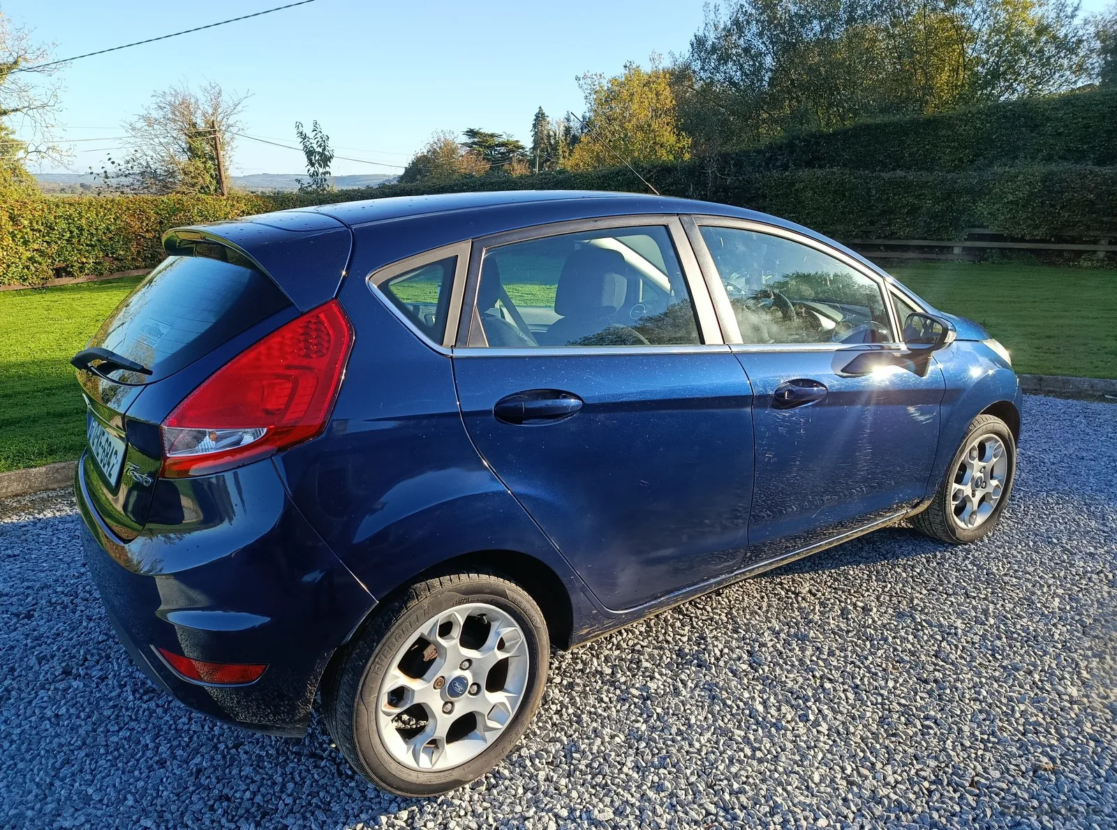 2012 Ford Fiesta – photo 2
