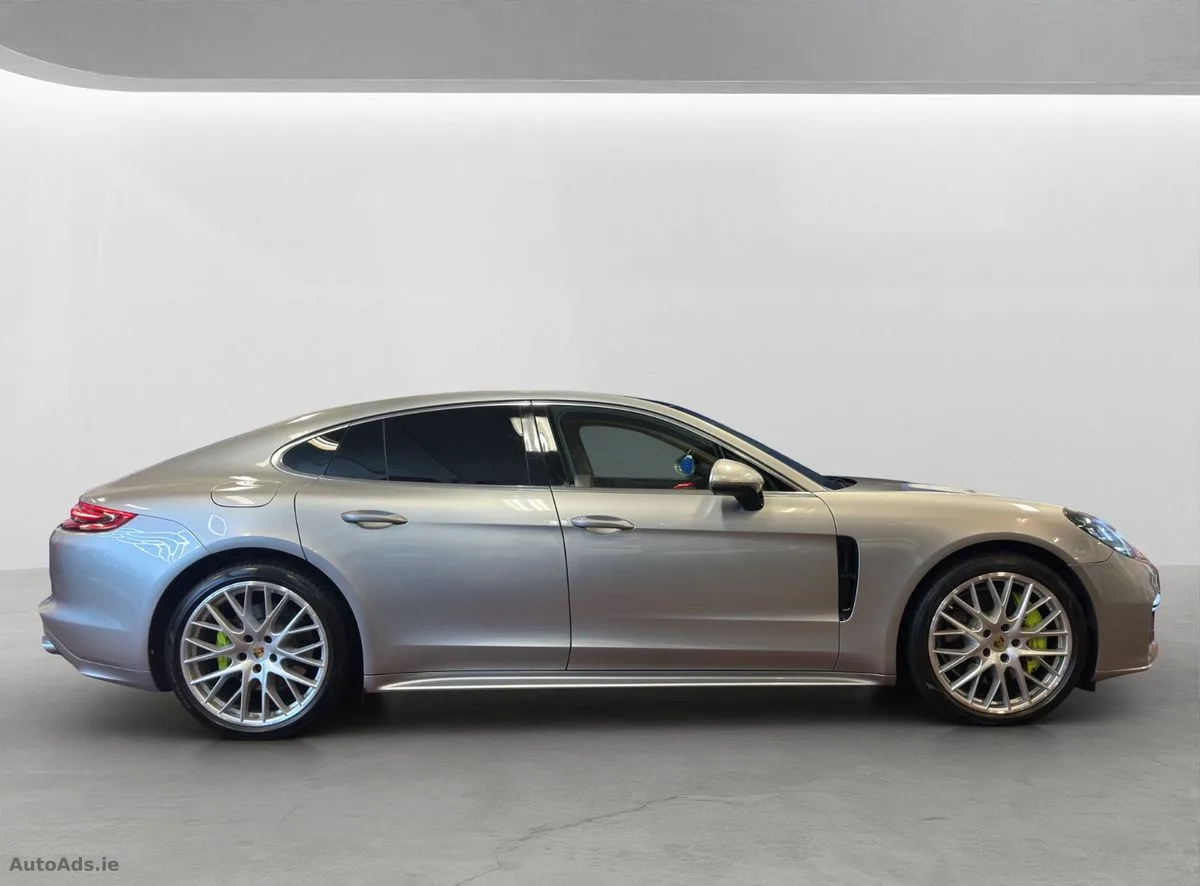 2018 Porsche Panamera – photo 8